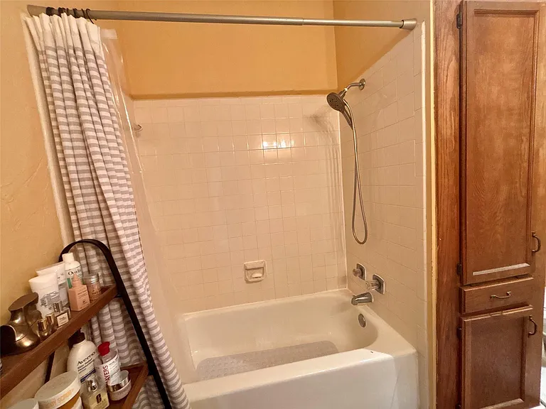 915 W 23rd St #206 — Photo 19