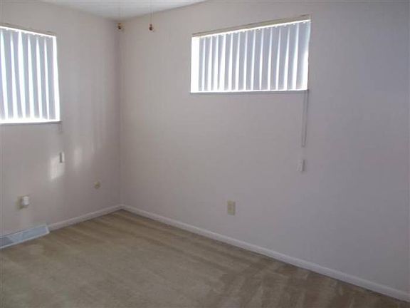 SMALL BEDROOM