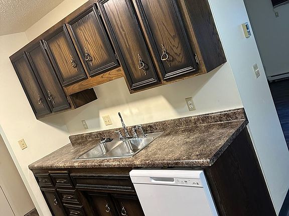 3rd image of 3102 3rd St N #104