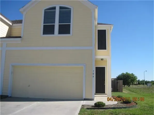 706 San Jacinto Cir, Baytown, TX 77521