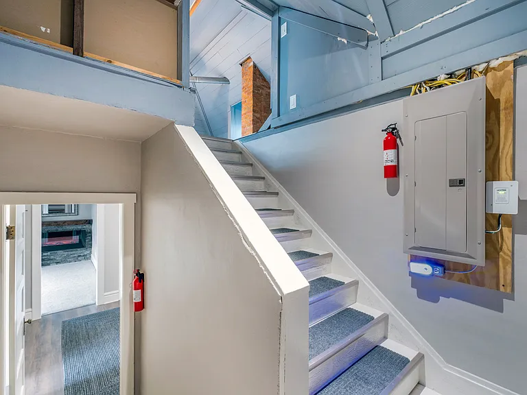Sairway to the bonus room/bedroom