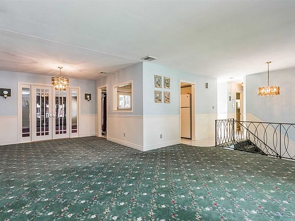 5th image of 12 Hampton St