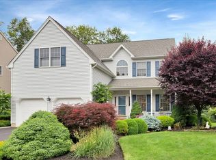 7 Forest Ave, Bridgewater, NJ 08807