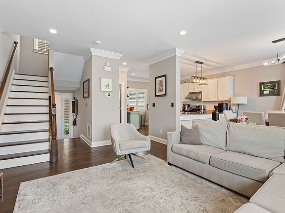 4th image of 91 West Broad St #13