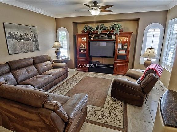 5th image of 10484 Pioneer Park Ave