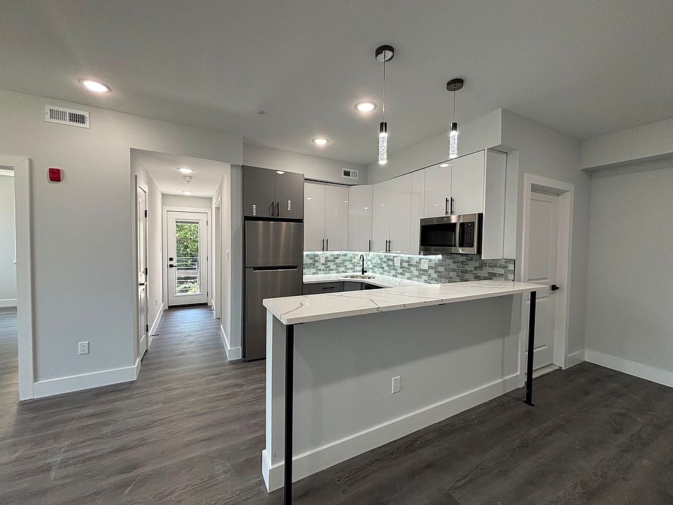 1st image of 1108 W Dauphin St #2B