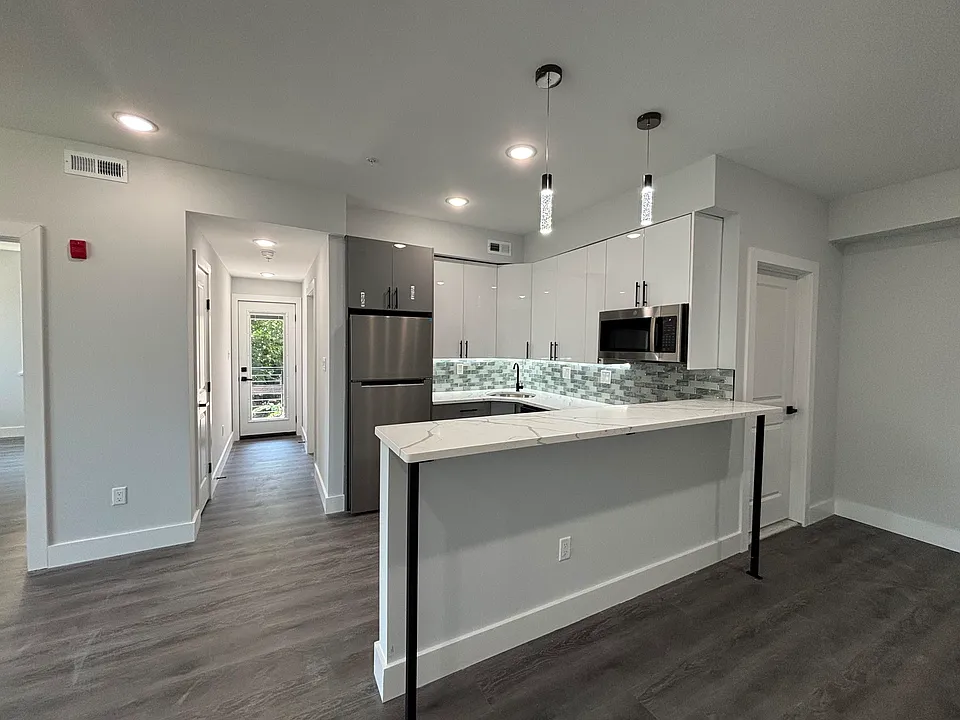 1108 W Dauphin St #2B