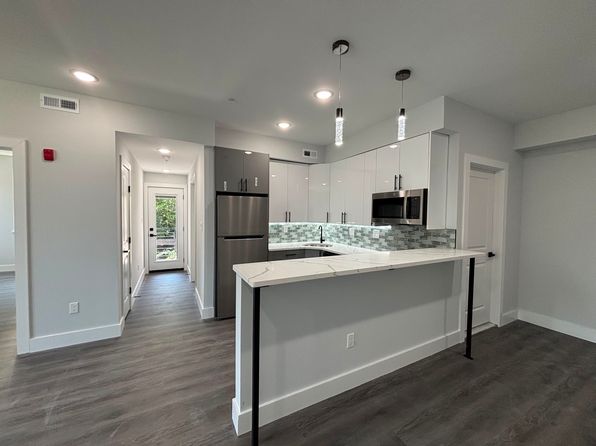 1108 W Dauphin St #2B