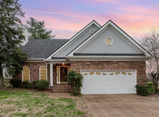 2894 Iroquois Dr, Thompsons Station, TN 37179