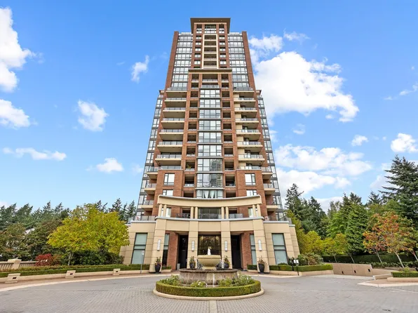 6823 Station Hill Dr #1802, Burnaby, BC V3N 0A9