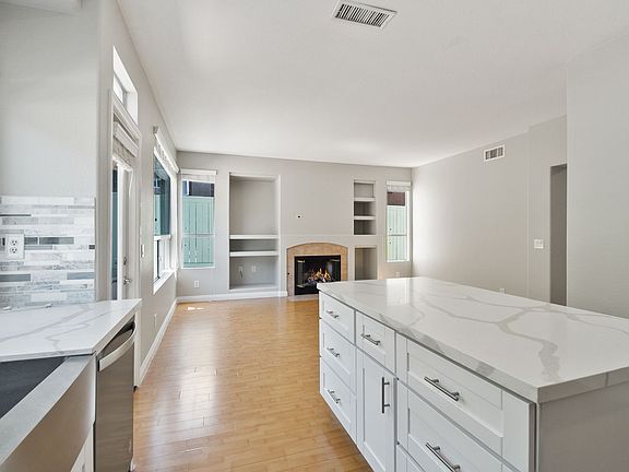 4th image of 7358 Mannix Ct