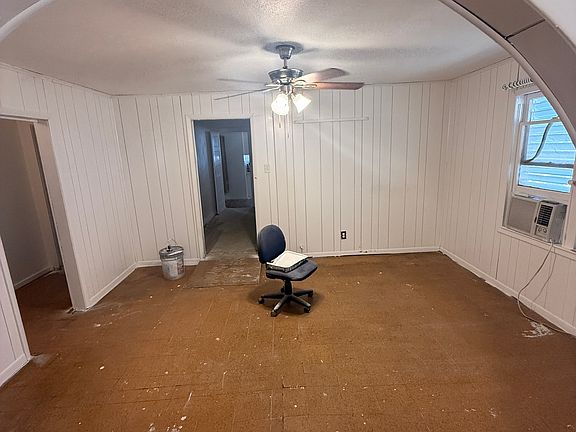 5th image of 613 Osage St