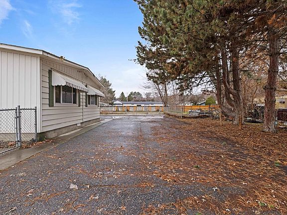 2nd image of 4513 Chelan Dr