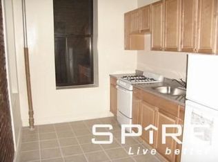 210 W 94th St FRNT 3, New York, NY 10025