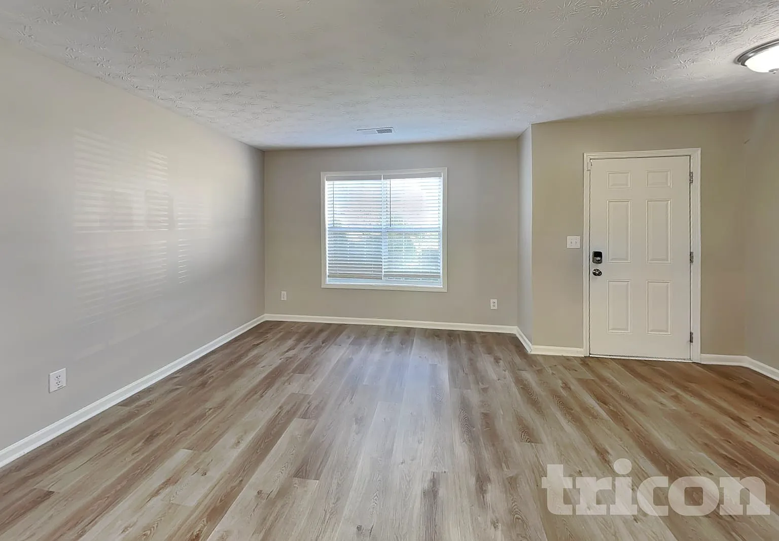 373 Adams Lake Drive Lawrenceville GA — Photo 2