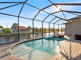 928 SW 36th Ter, Cape Coral, FL 33914