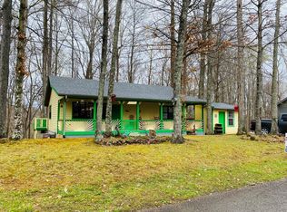 1506 Cherokee Rd, Byrdstown, TN 38549