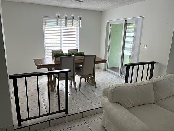 2nd image of 840 SW 16th St