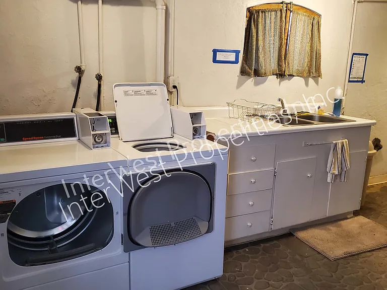 2257 NW Hoyt St #10 — Photo 5