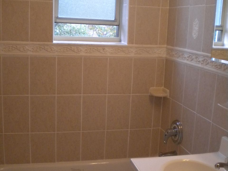 2nd image of 621 Avenue Z APT 2E
