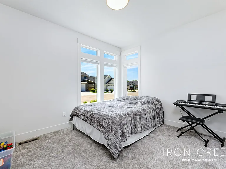 1478 W Fluorite St — Photo 11