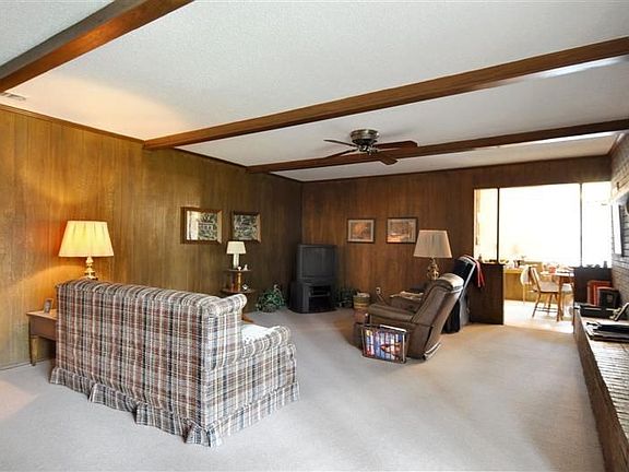 2nd image of 1327 Glenbrook Dr