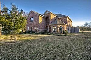 Home for Sale in Arlington, Texas $325,000