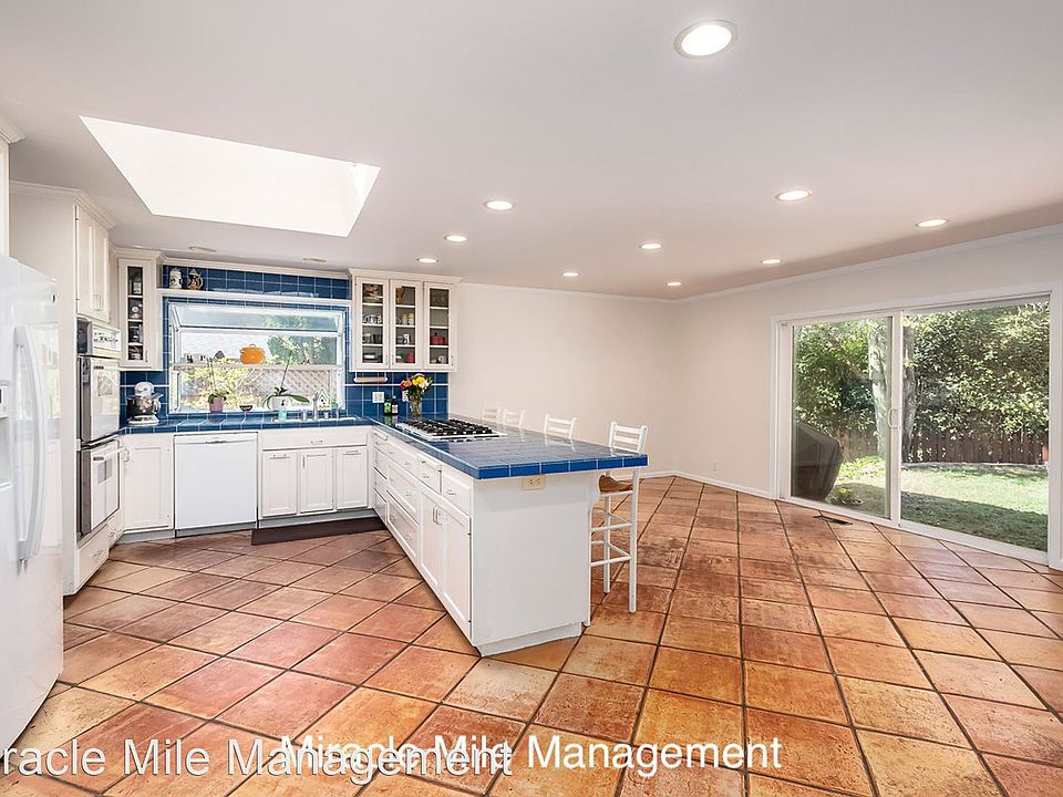 1st image of 25 San Gabriel Dr