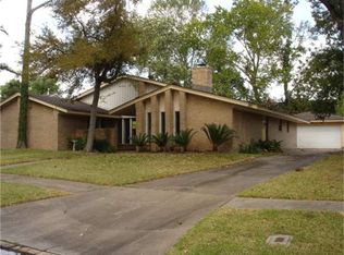 1006 Devonport Ln, Seabrook, TX 77586