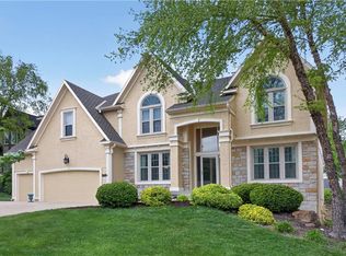 9308 W 146th Ter, Overland Park, KS 66221