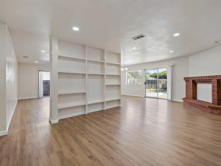 1401 Prospect Way — Photo 20