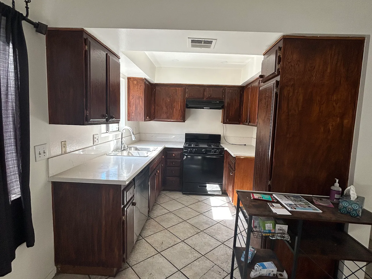 8750 Kester Avenue, Unit 31, Panorama City, CA 91402 — Photo 2