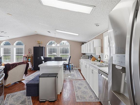 4th image of 28651 TUPPER ROAD