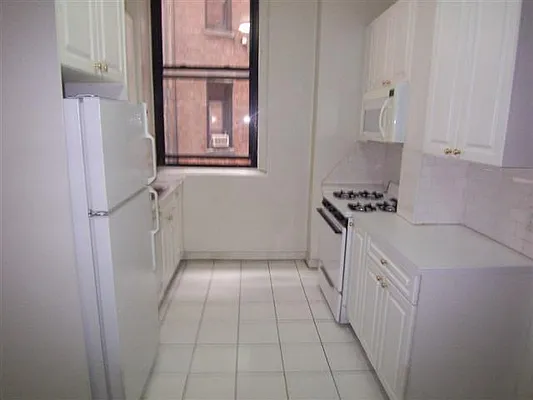 Rented by Susan Finkel, LREB | media 25