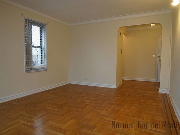 5th image of 1536 51st St APT F3