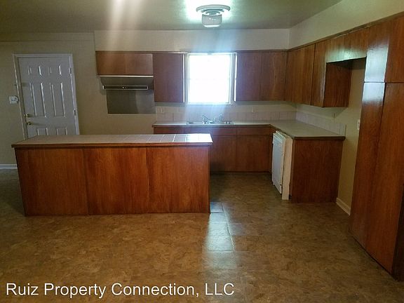 2nd image of 5525 Westcrest Dr
