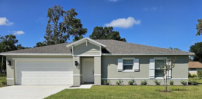 1st image of 2 Pine Bluff Ln