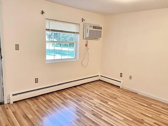 4th image of 90 Washington Park Dr #90C