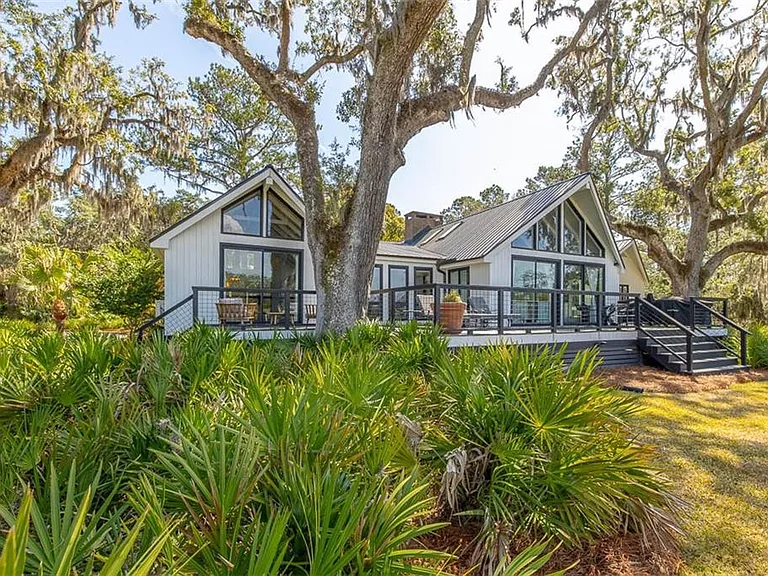 6201 Frederica Rd — Photo 64