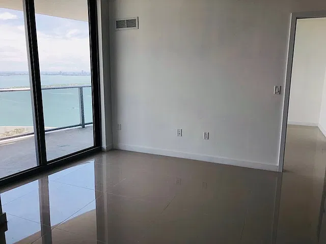 Aria On The Bay Condo — Photo 3