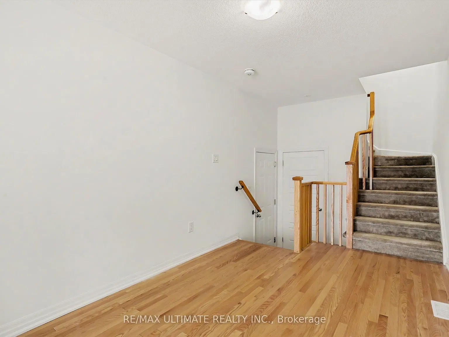 3 bed, $2,995 — Photo 3
