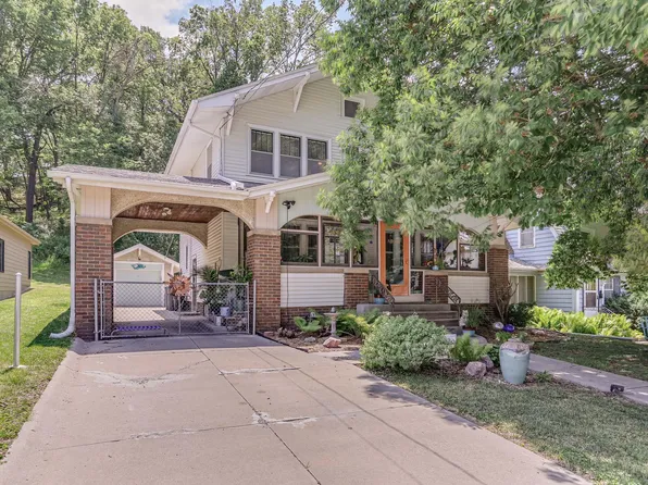 201 Locust Lodge Ave, Council Bluffs, IA 51503