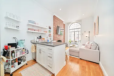 Rented by Living New York