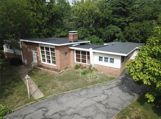 1515 Marshall Rd, Saint Louis, MO 63122