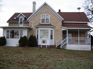 W10640 County Rd W, New London, WI 54961