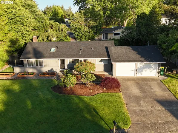 9328 SW Camille Ter, Portland, OR 97223