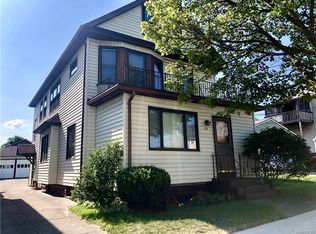 28 Manitou St, Depew, NY 14043