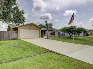 1661 SE Minorca Ave, Port Saint Lucie, FL 34952