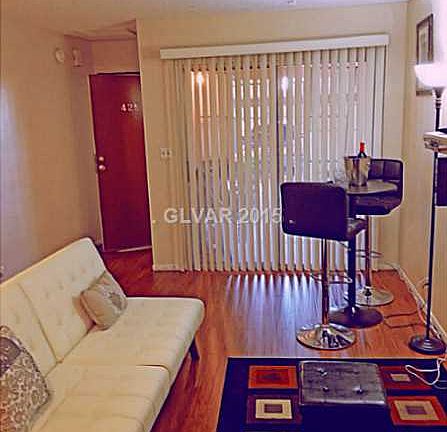 2nd image of 425 N Lamb Blvd
