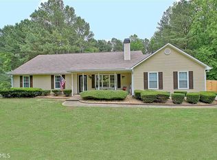 75 Paces Landing Dr, Newnan, GA 30263